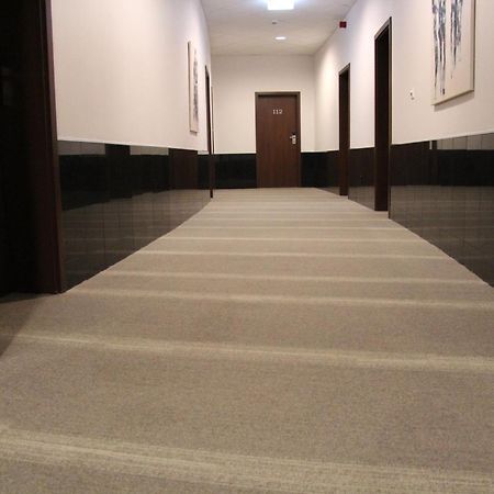 ברמרהבן Adena Hotel מראה חיצוני תמונה