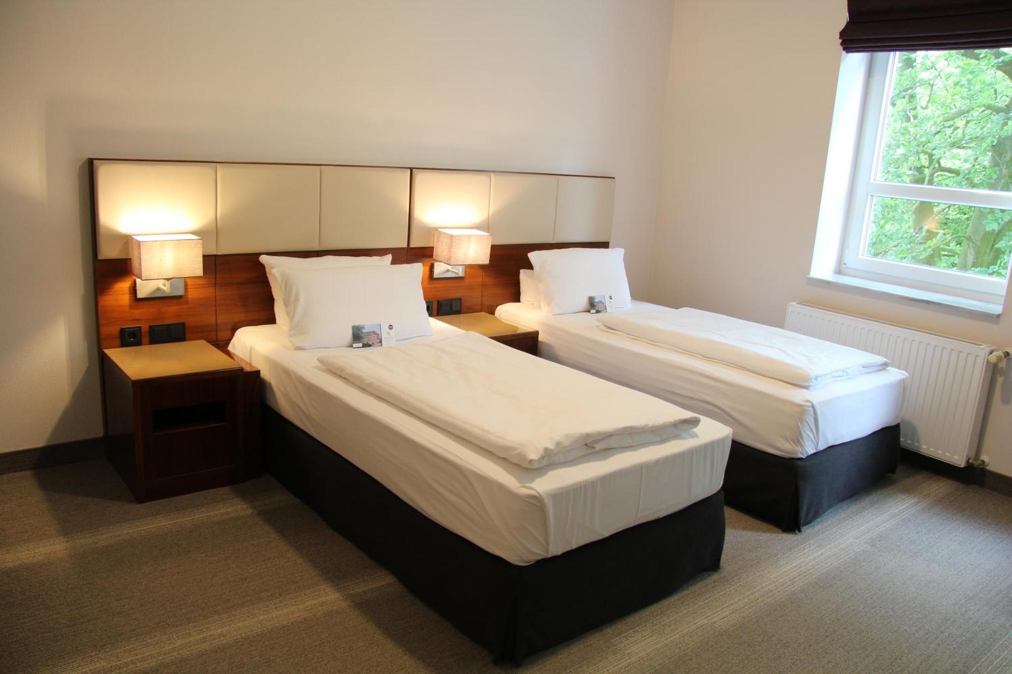 ברמרהבן Adena Hotel מראה חיצוני תמונה