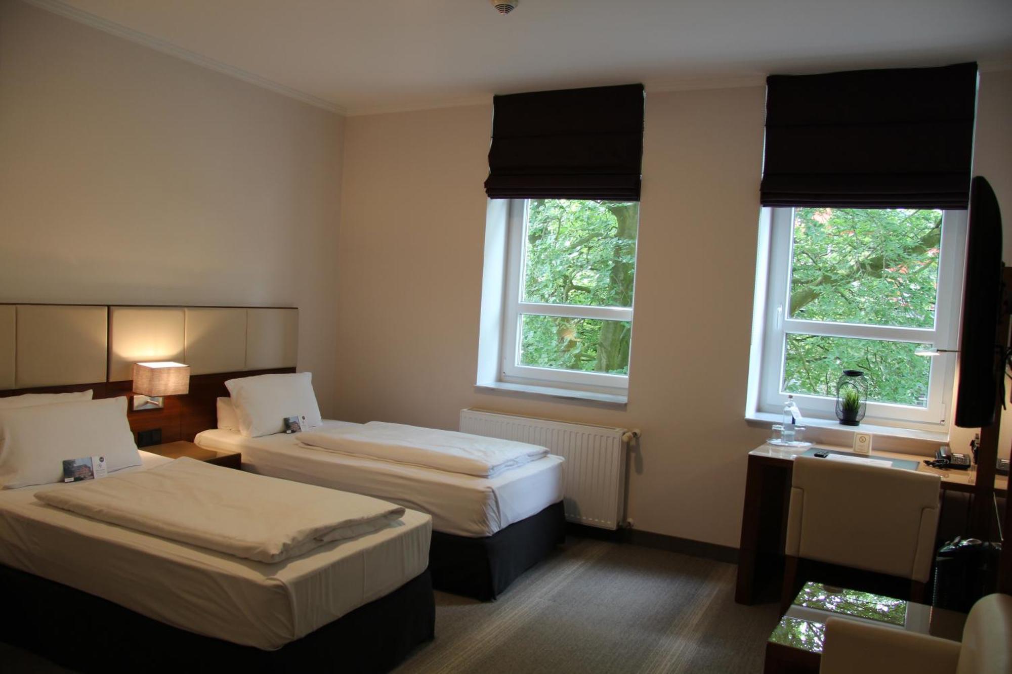 ברמרהבן Adena Hotel מראה חיצוני תמונה