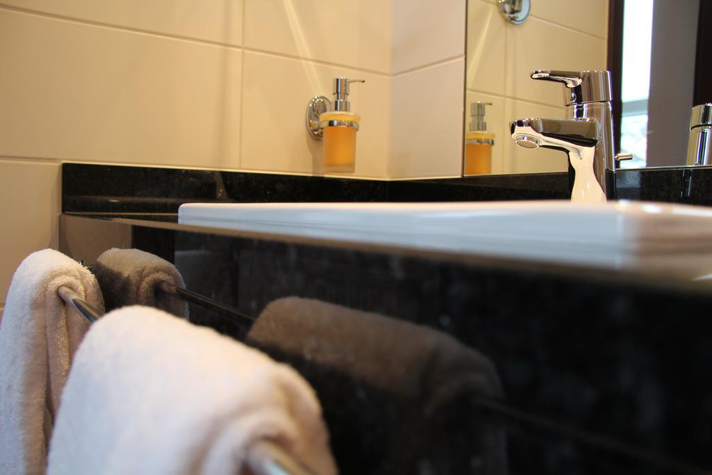 ברמרהבן Adena Hotel מראה חיצוני תמונה
