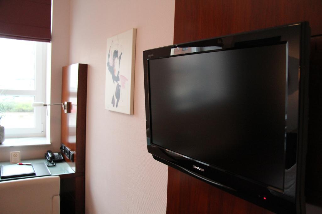 ברמרהבן Adena Hotel מראה חיצוני תמונה