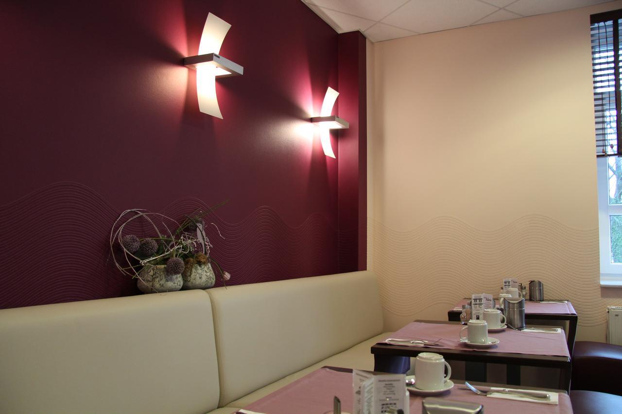 ברמרהבן Adena Hotel מראה חיצוני תמונה