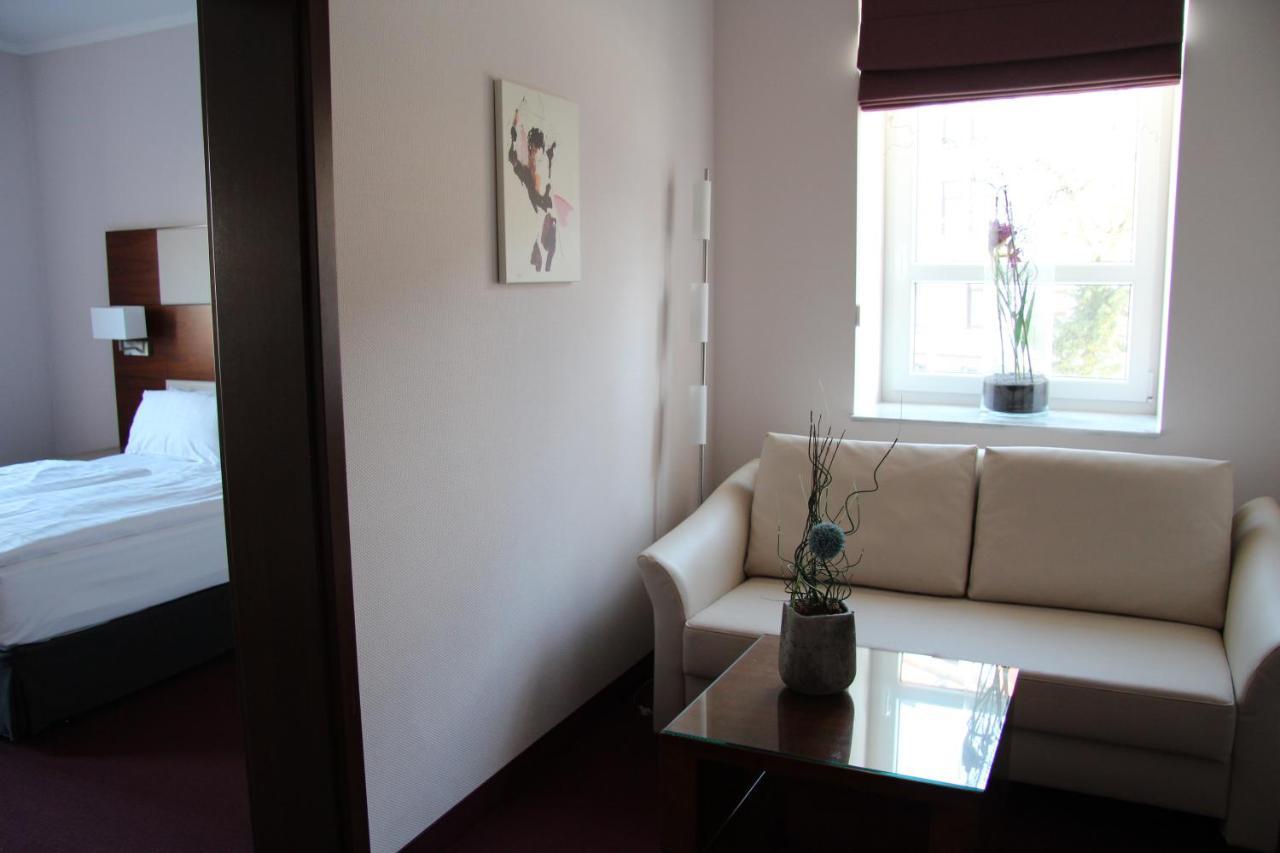 ברמרהבן Adena Hotel מראה חיצוני תמונה
